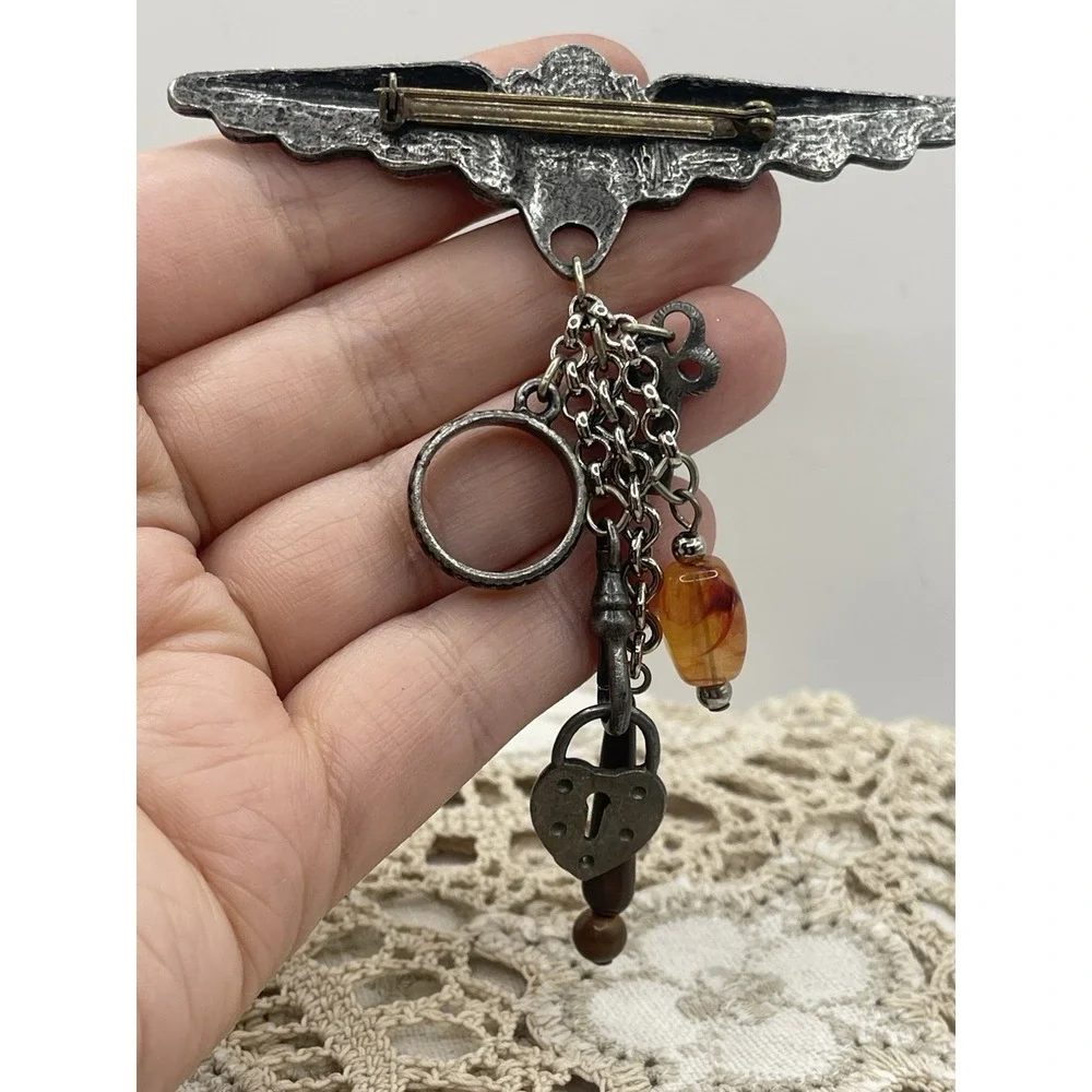Vtg Steampunk‎ Wings Dangle Chain Charm Pewter Brooch Pin Glass Copper 4